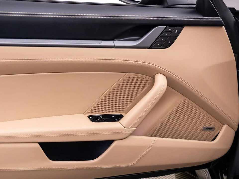 2022 Porsche 992 Carrera - Image 13 of 31