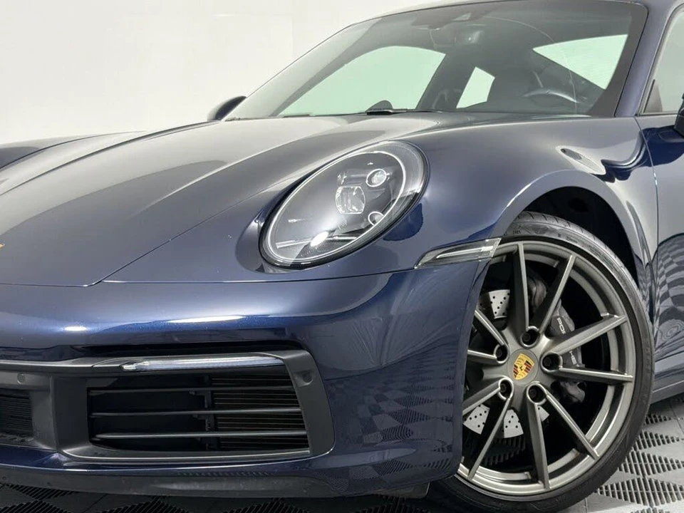 2022 Porsche 992 Carrera - Image 11 of 30