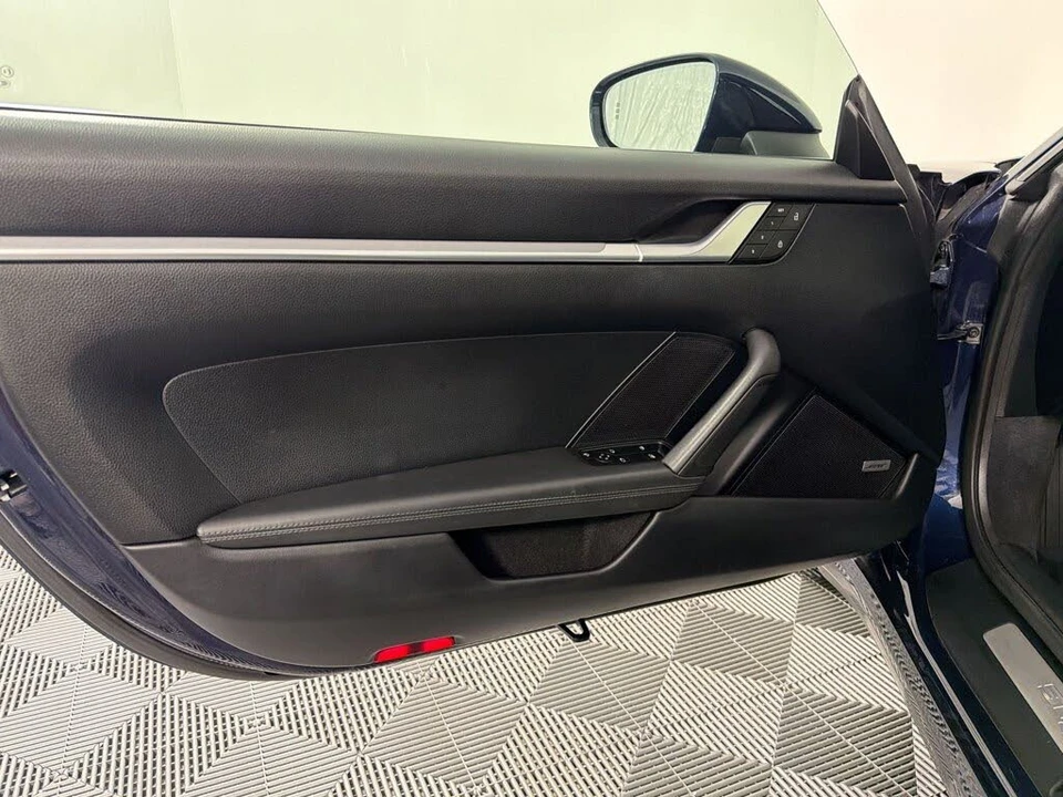 2022 Porsche 992 Carrera - Image 13 of 30