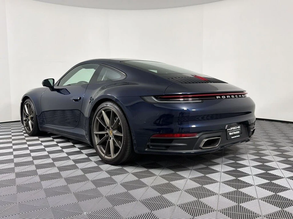 2022 Porsche 992 Carrera - Image 3 of 30
