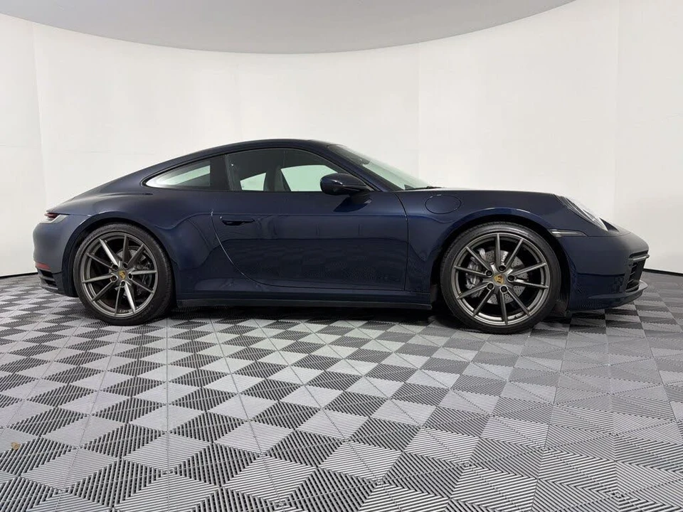 2022 Porsche 992 Carrera - Image 8 of 30