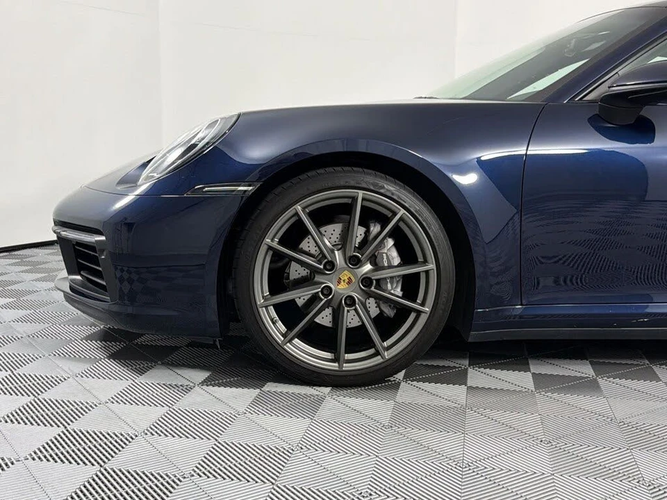 2022 Porsche 992 Carrera - Image 12 of 30