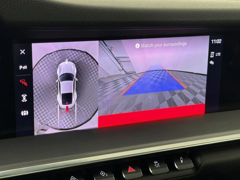 2022 Porsche 992 Carrera - Image 17 of 30