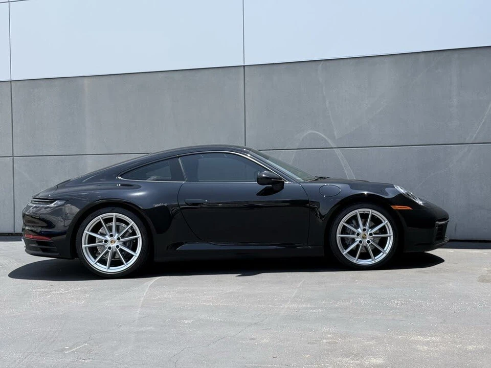 2022 Porsche 992 Carrera - Image 10 of 25