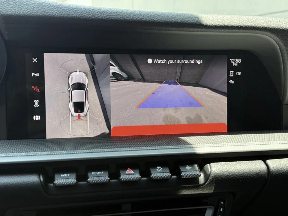 2022 Porsche 992 Carrera - Image 12 of 25