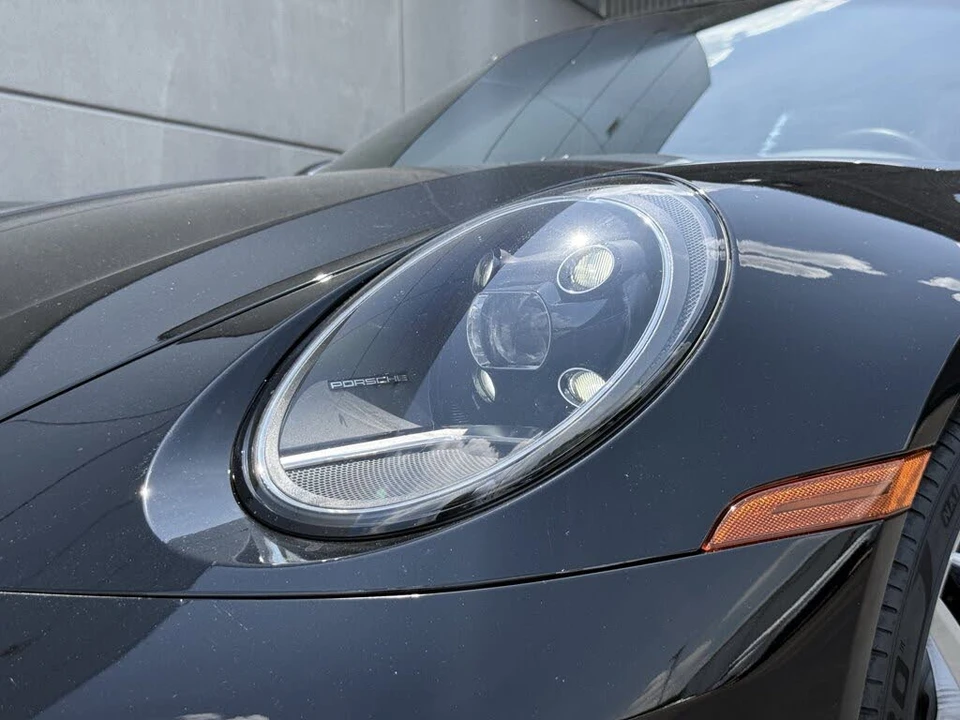 2022 Porsche 992 Carrera - Image 16 of 25