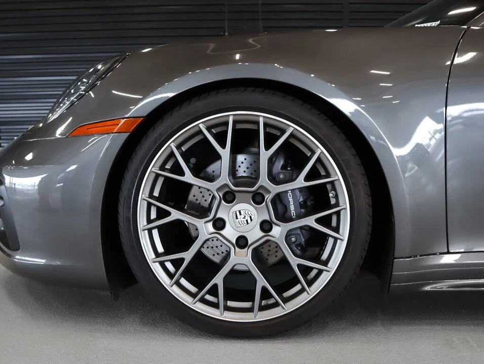 2022 Porsche 992 Carrera - Image 29 of 31