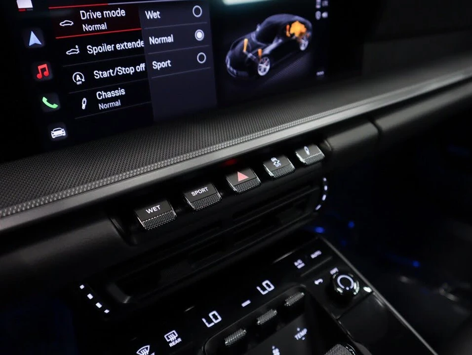 2022 Porsche 992 Carrera - Image 23 of 31