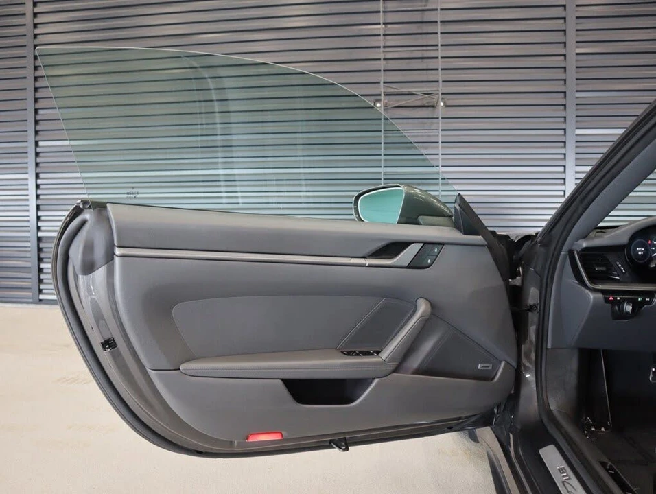 2022 Porsche 992 Carrera - Image 25 of 31