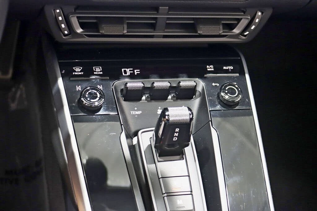 2022 Porsche 992 Carrera - Image 25 of 31
