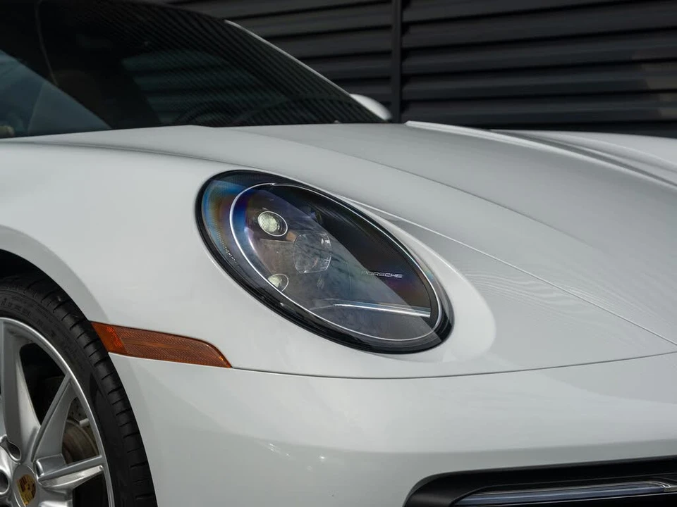 2022 Porsche 992 Carrera - Image 16 of 31