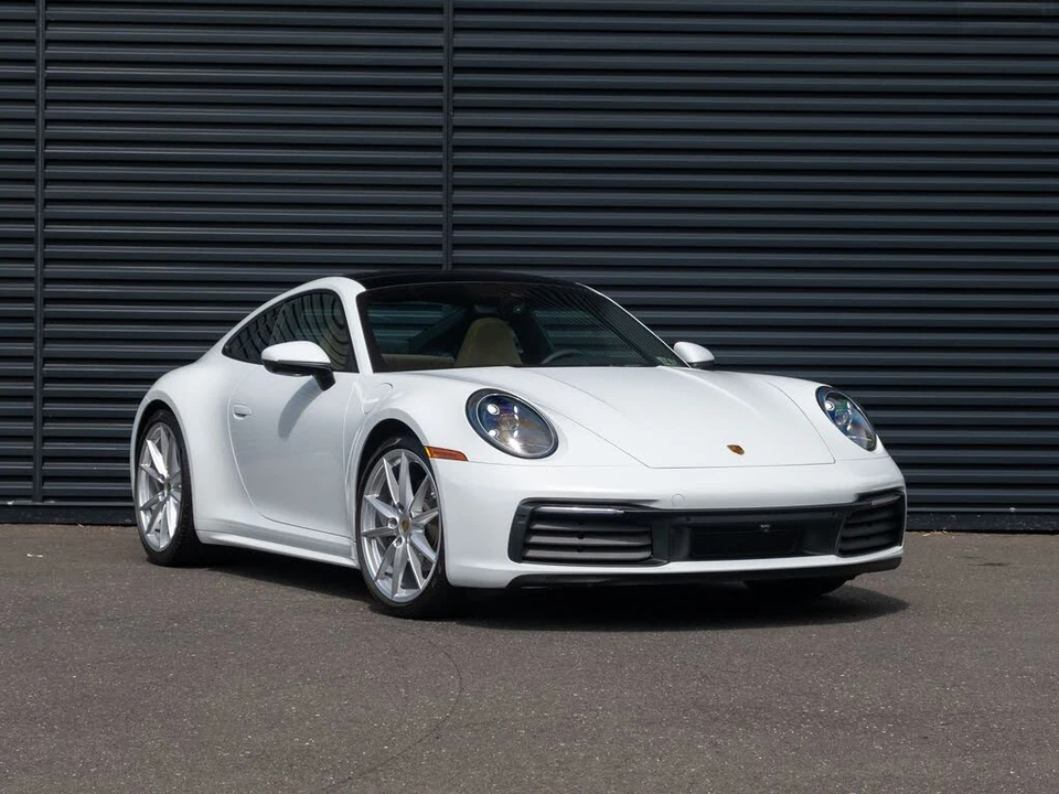 2022 Porsche 992 Carrera - Image 10 of 31