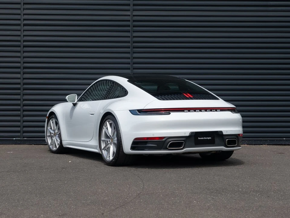 2022 Porsche 992 Carrera - Image 3 of 31
