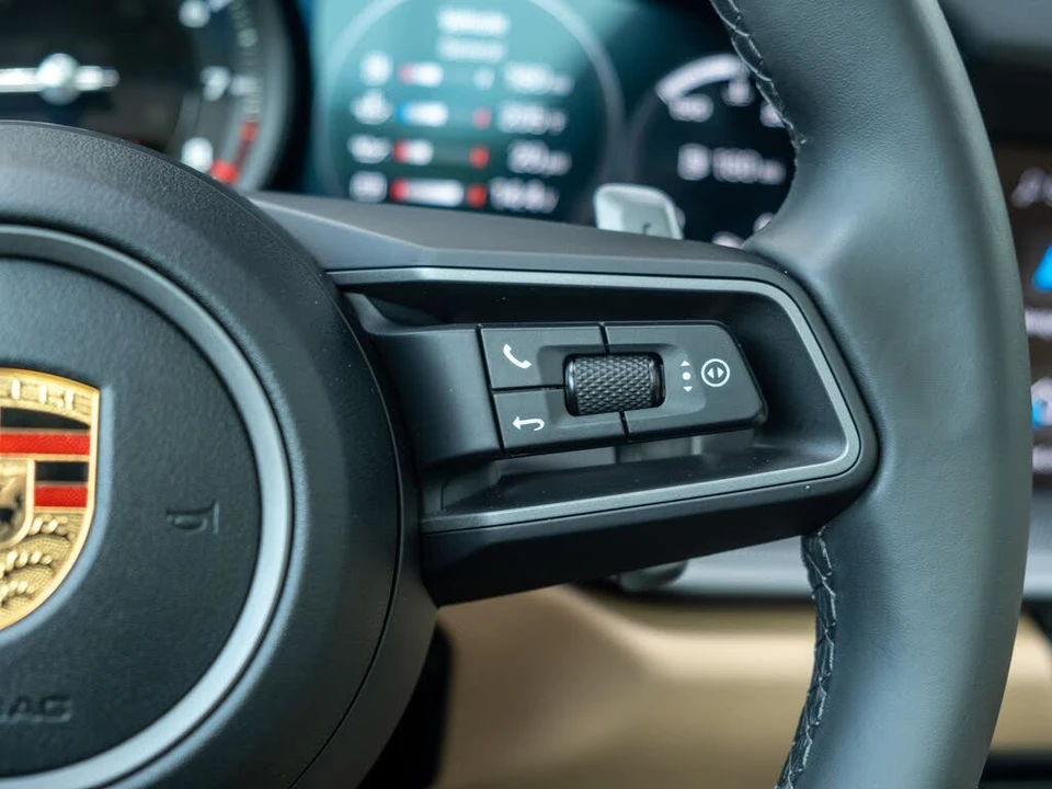 2022 Porsche 992 Carrera - Image 23 of 31