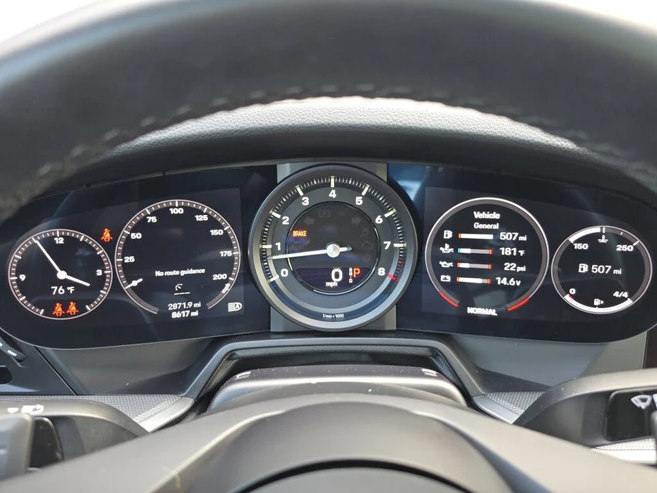 2022 Porsche 992 Carrera - Image 25 of 28