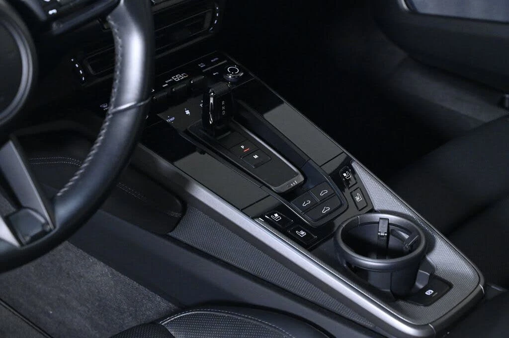 2022 Porsche 992 Carrera - Image 16 of 27