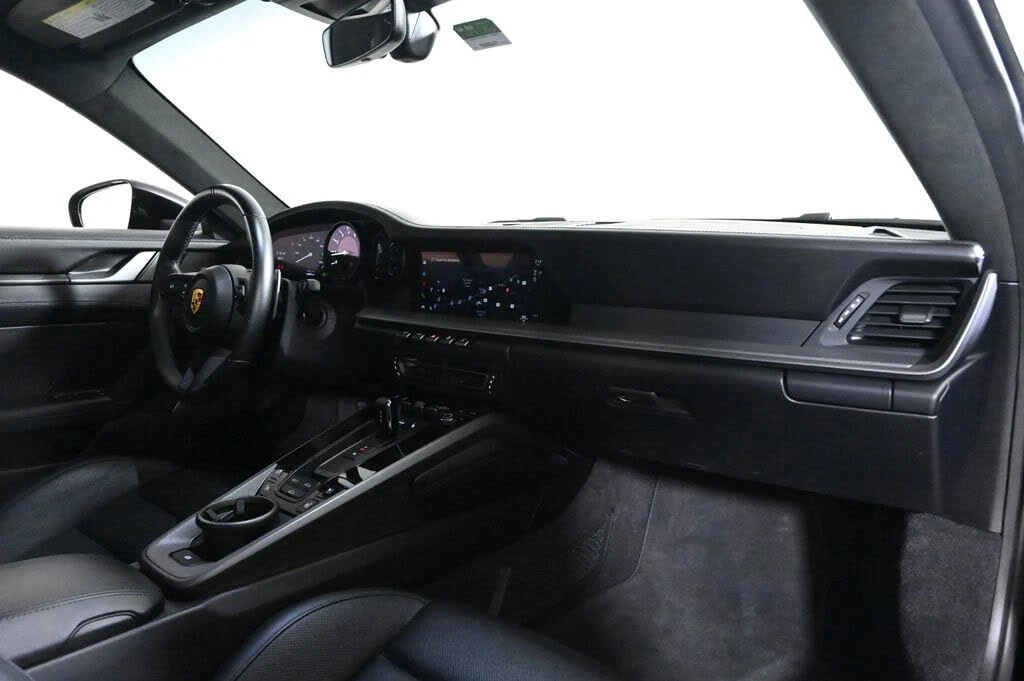 2022 Porsche 992 Carrera - Image 17 of 27