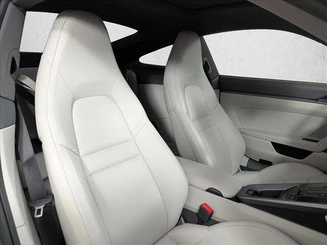 2022 Porsche 992 Carrera - Image 22 of 26