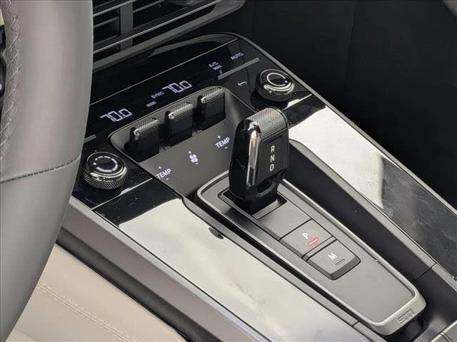 2022 Porsche 992 Carrera - Image 19 of 26