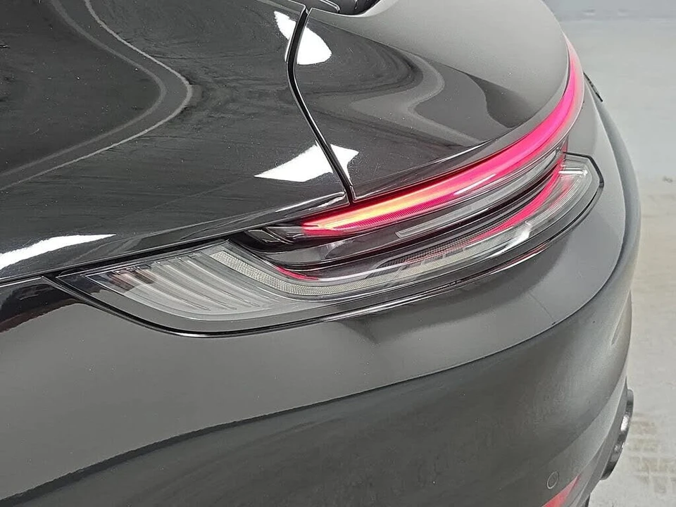 2022 Porsche 992 Carrera - Image 29 of 31