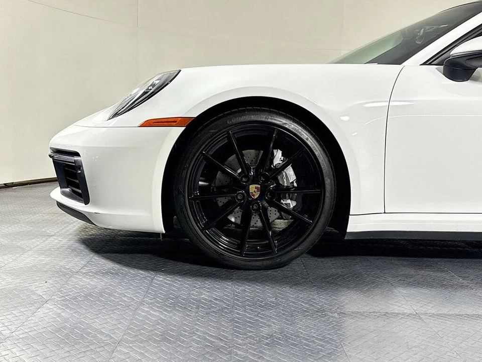 2022 Porsche 992 Carrera - Image 29 of 30