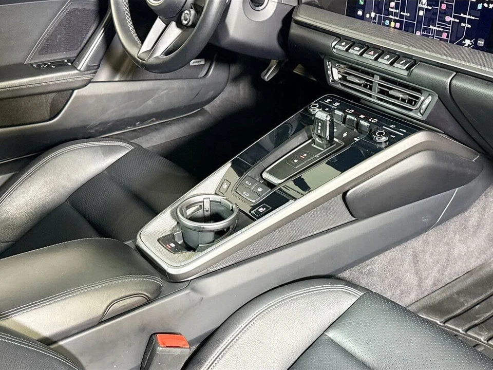 2022 Porsche 992 Carrera - Image 20 of 30