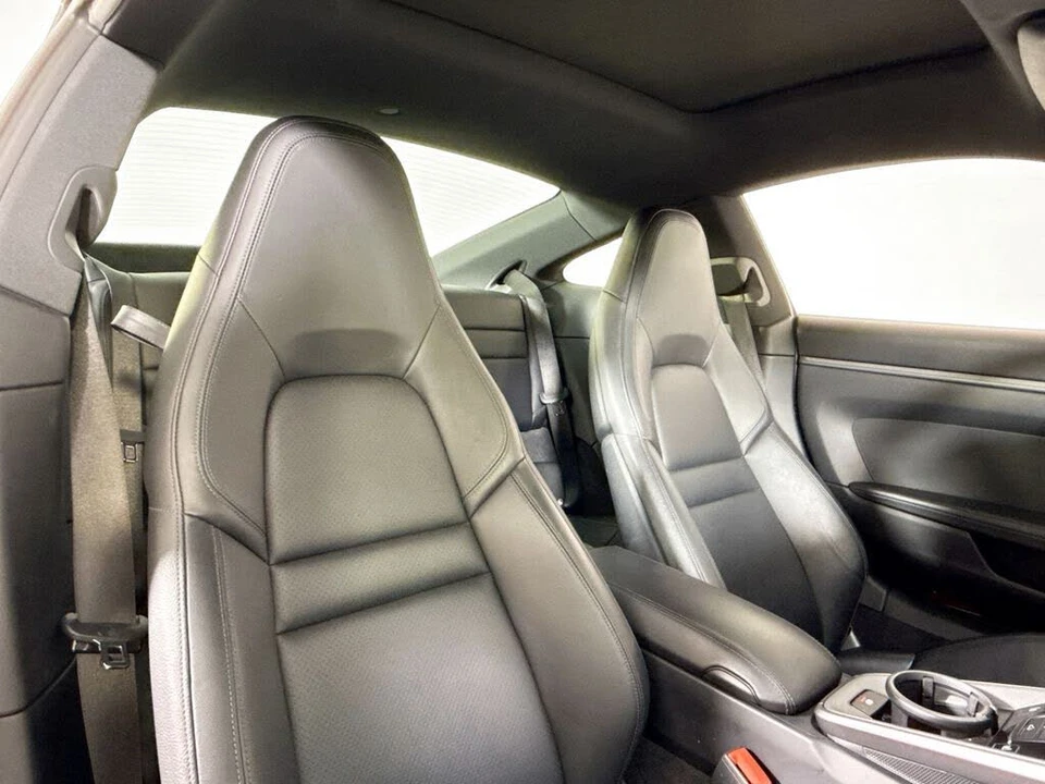 2022 Porsche 992 Carrera - Image 18 of 30