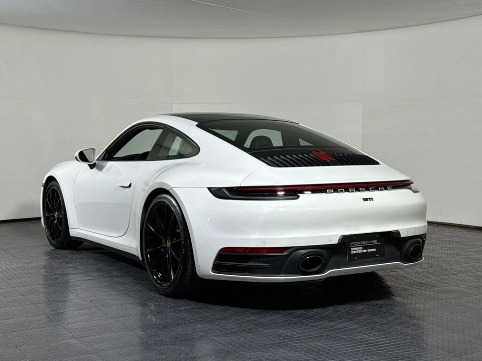 2022 Porsche 992 Carrera - Image 3 of 30