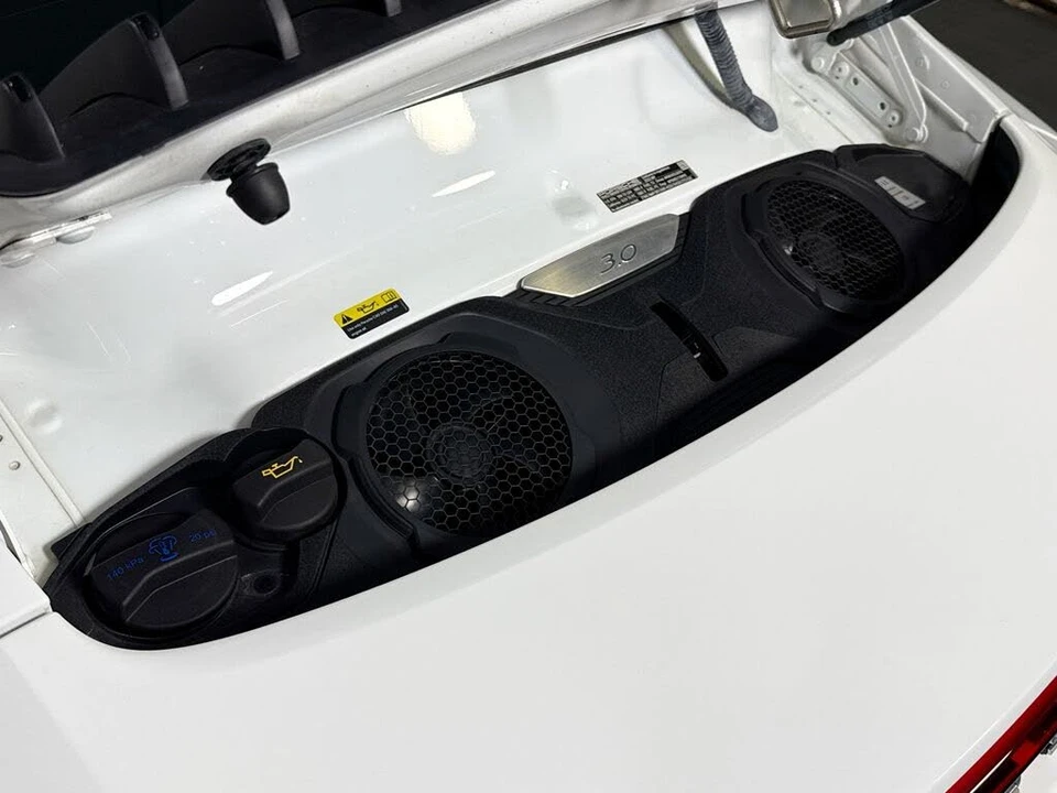 2022 Porsche 992 Carrera - Image 28 of 30