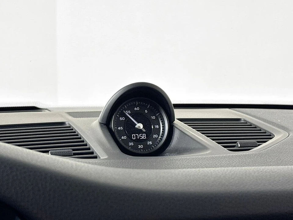 2022 Porsche 992 Carrera - Image 24 of 30