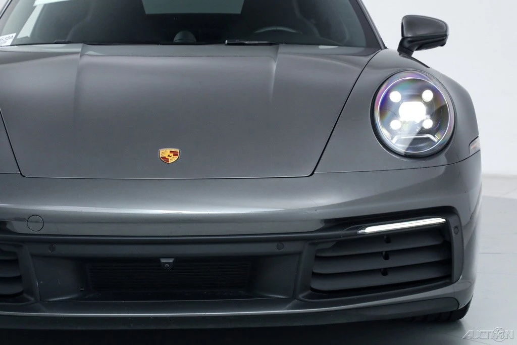 2022 Porsche 992 Carrera - Image 10 of 21