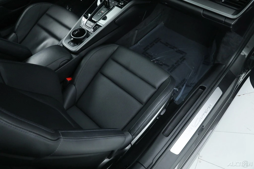 2022 Porsche 992 Carrera - Image 19 of 21