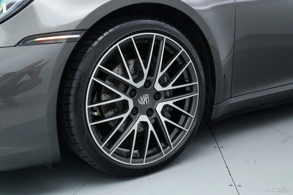 2022 Porsche 992 Carrera - Image 12 of 21