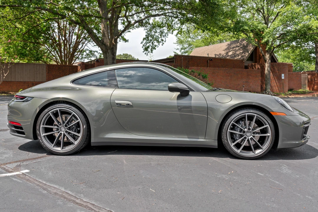 2022 Porsche 992 Carrera - Image 3 of 31