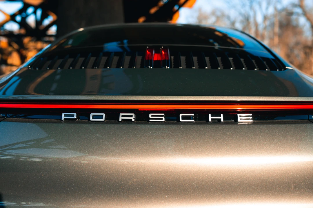 2022 Porsche 992 Carrera - Image 30 of 31