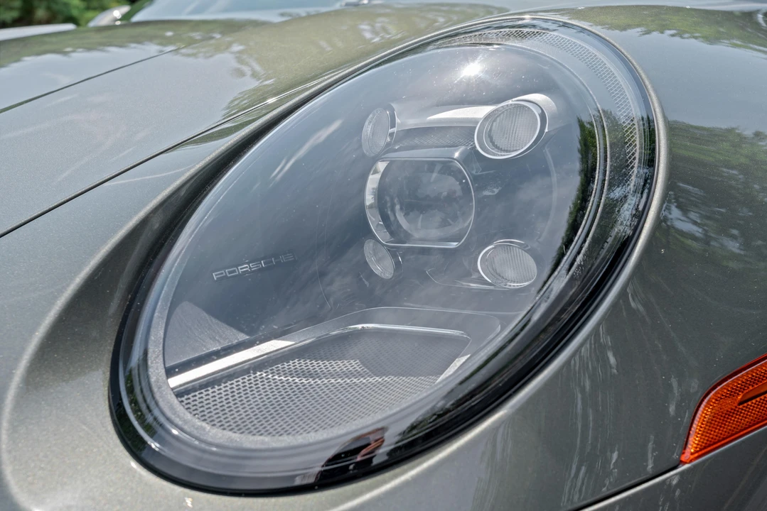 2022 Porsche 992 Carrera - Image 23 of 31