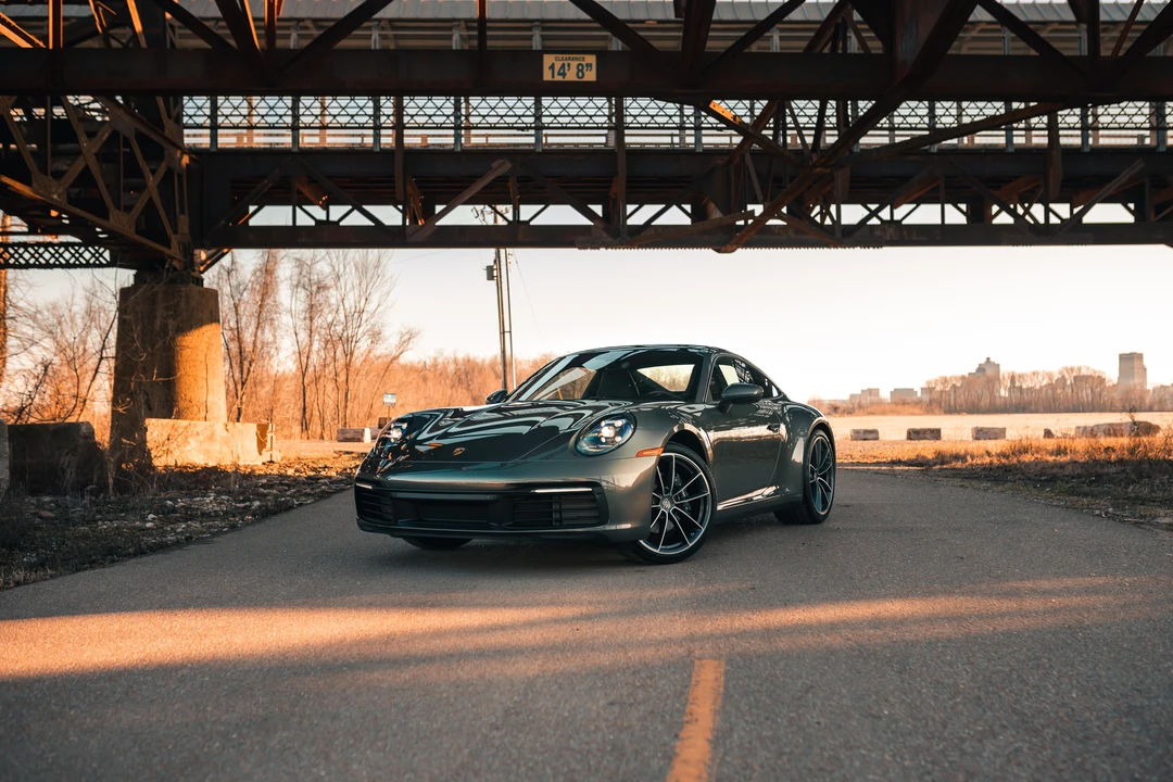 2022 Porsche 992 Carrera - Image 11 of 31