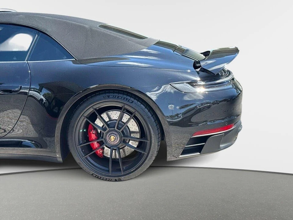 2022 Porsche 992 Carrera GTS - Image 17 of 31