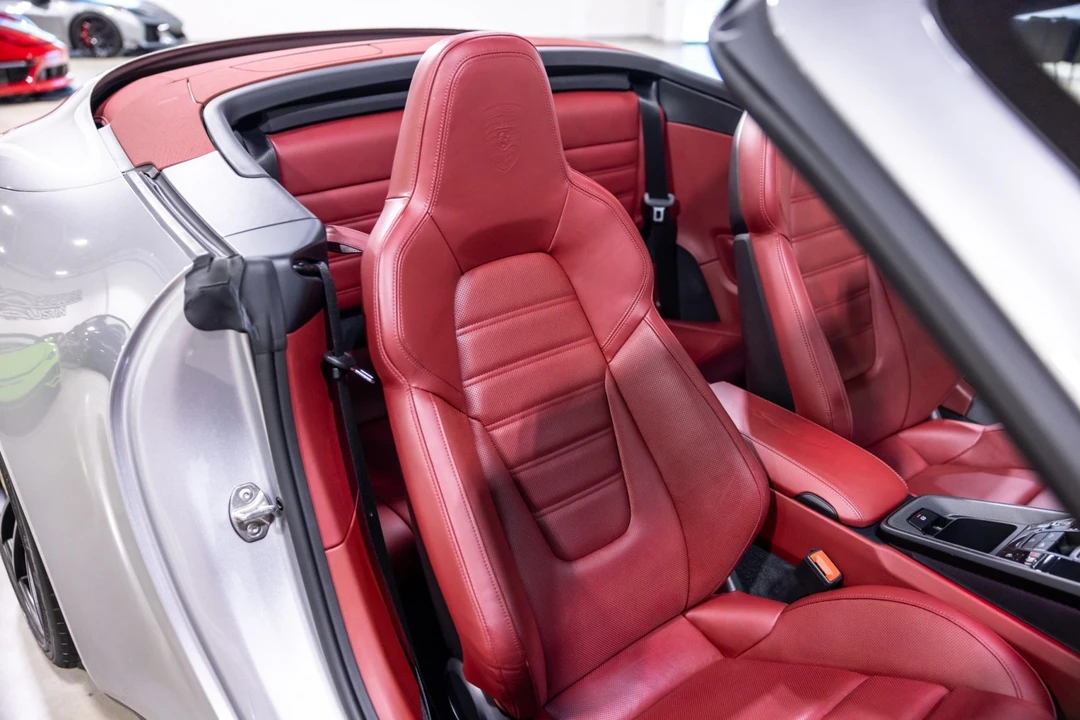 2022 Porsche 992 Carrera GTS - Image 27 of 31