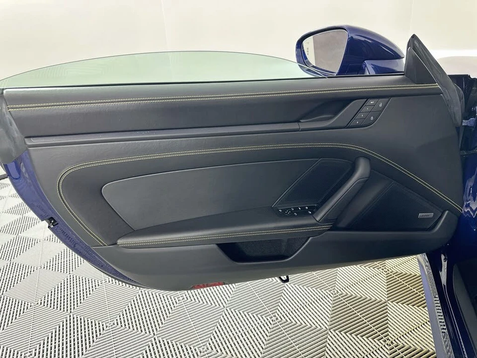 2022 Porsche 992 Carrera GTS - Image 15 of 28