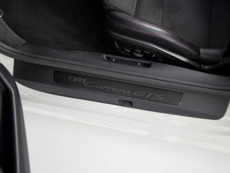 2022 Porsche 992 Carrera GTS - Image 23 of 31