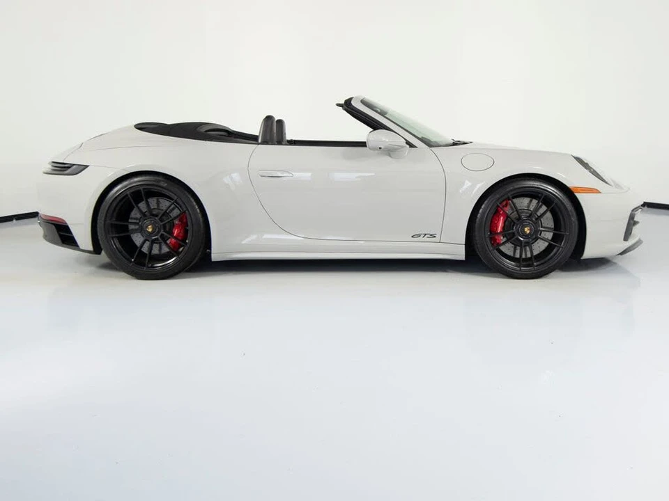 2022 Porsche 992 Carrera GTS - Image 11 of 31