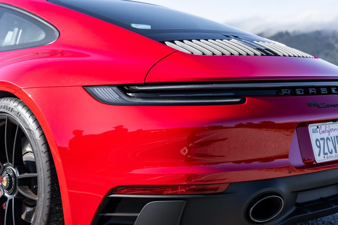 2022 Porsche 992 Carrera GTS - Image 25 of 31