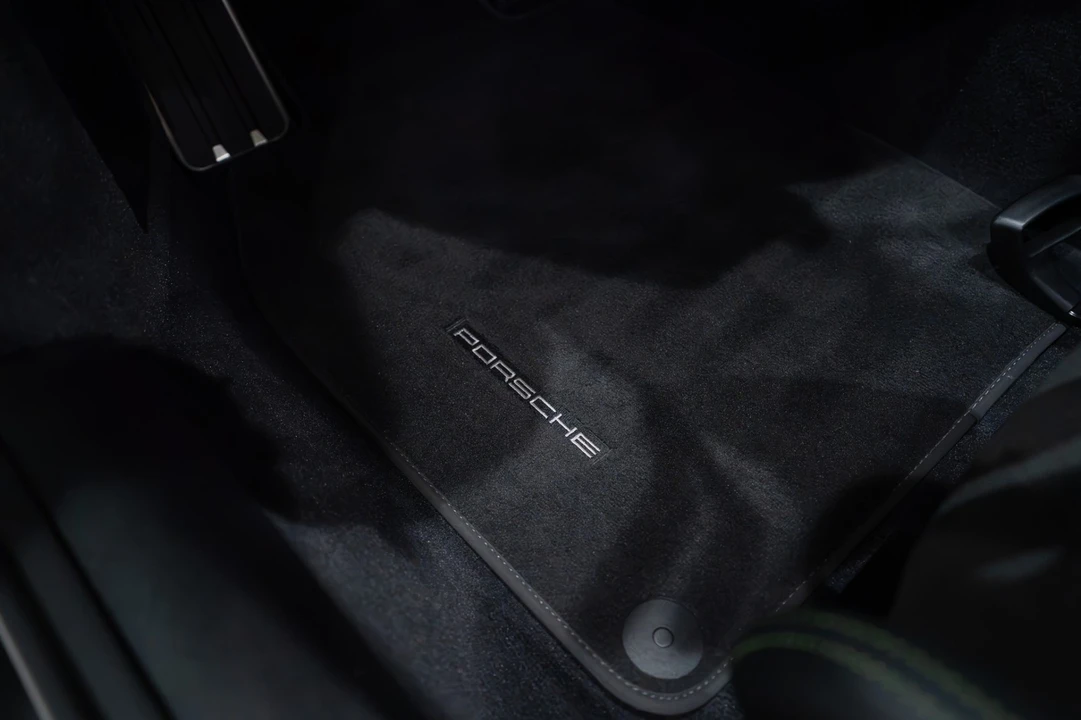 2022 Porsche 992 Carrera GTS - Image 12 of 31