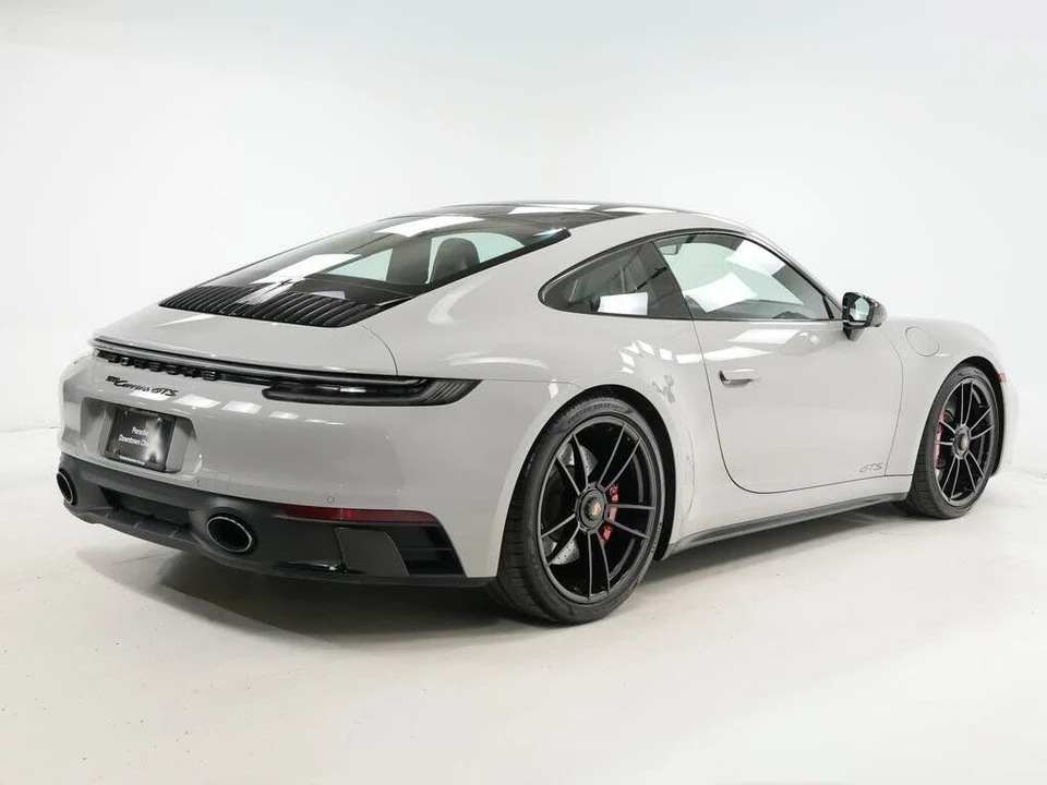 2022 Porsche 992 Carrera GTS - Image 11 of 31