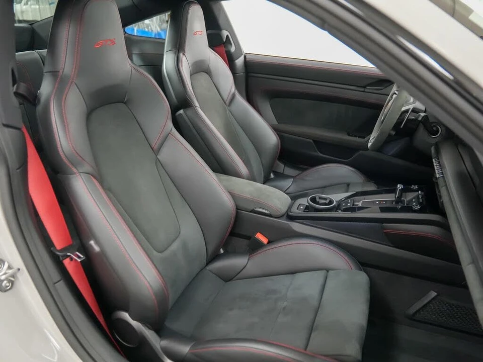 2022 Porsche 992 Carrera GTS - Image 18 of 31