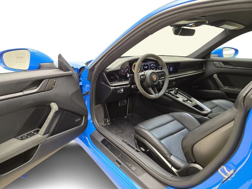 2022 Porsche 992 Carrera GTS - Image 16 of 31