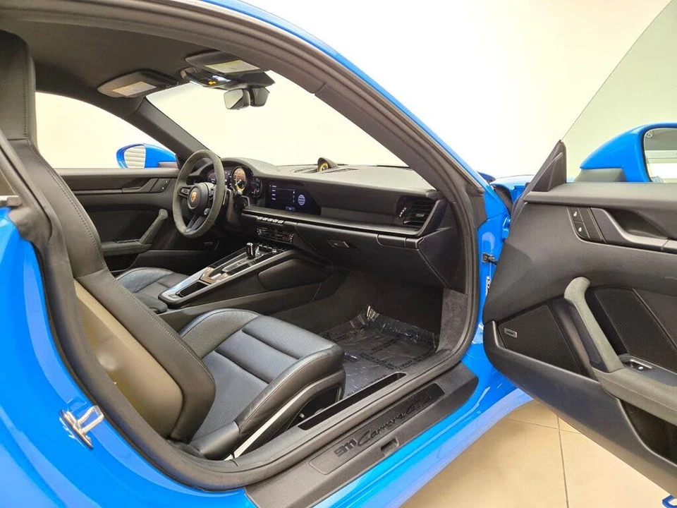 2022 Porsche 992 Carrera GTS - Image 21 of 31