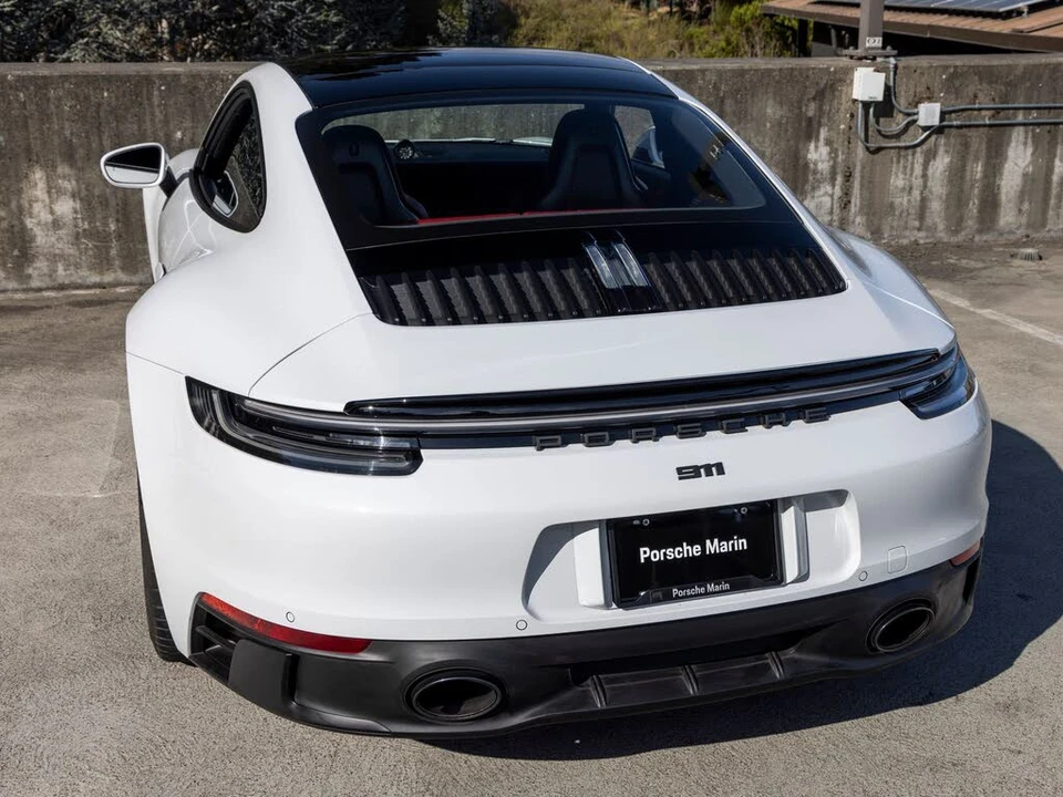 2022 Porsche 992 Carrera GTS - Image 22 of 31