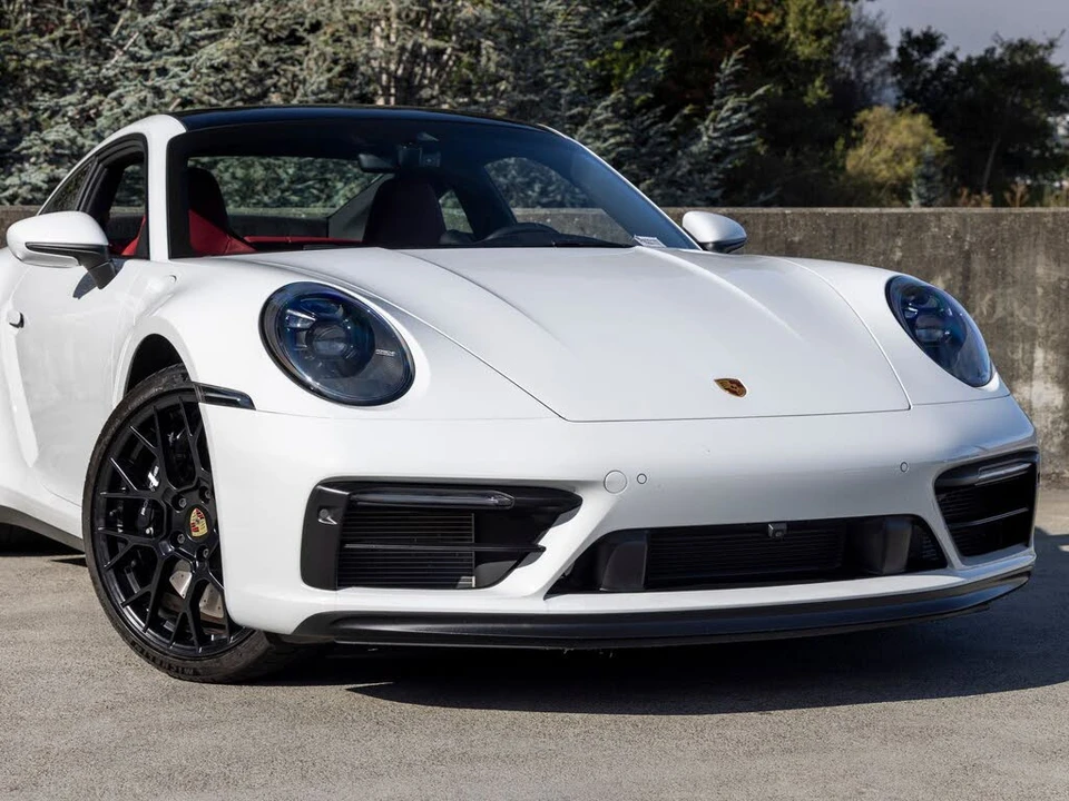 2022 Porsche 992 Carrera GTS - Image 9 of 31